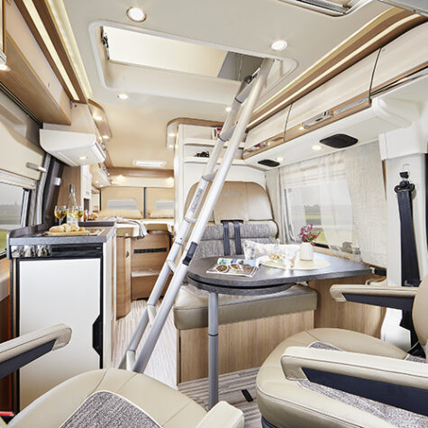 Malibu Van first class – two rooms 640 LE RB family for 4