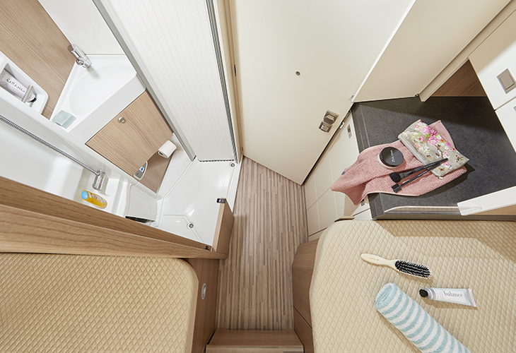 Malibu Van first class – two rooms 640 LE RB kleedkamer