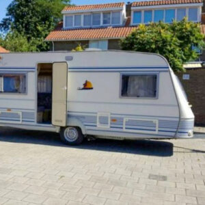 Caravan camper vouwwagen openbare weg