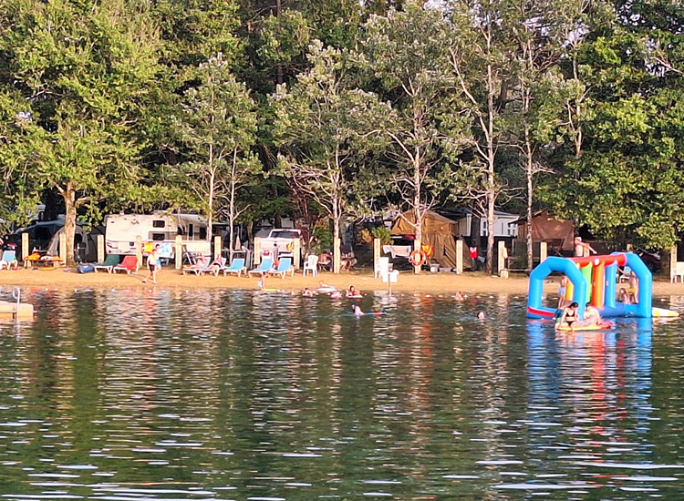 camping Le Chêne du Lac