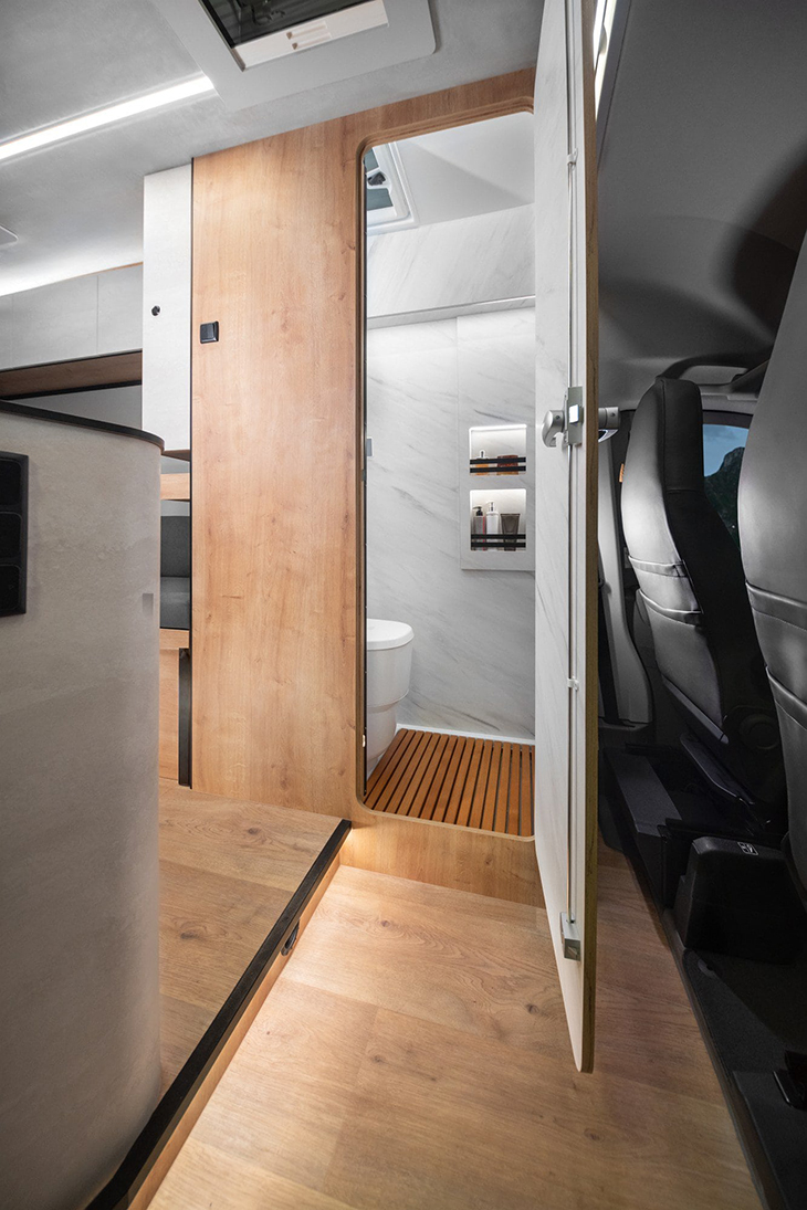 Badkamer Globe-Traveller Falcon 2YS