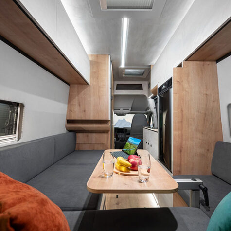 Globe-Traveller Falcon 2YS interieur